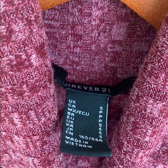 NWOT Forever 21 Long Sleeve Turtleneck - Picture 4 of 5